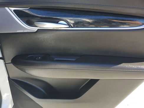 Used 2025 Cadillac XT5 Premium Luxury image 45