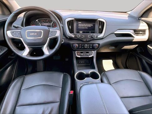 Used 2024 GMC Terrain SLT AWD/4WD image 16