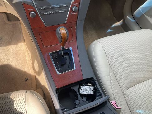 Used 2011 Lexus ES 350 FWD image 19