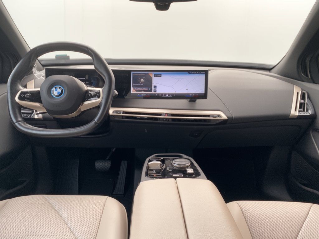 Used 2024 BMW iX xDrive50 w/ Sport Package AWD/4WD image 17