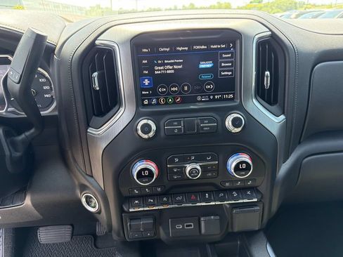 Used 2021 GMC Sierra 1500 Denali w/ Denali Ultimate Package AWD/4WD image 31