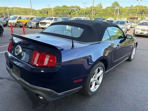 Used 2011 Ford Mustang GT Premium RWD image 6
