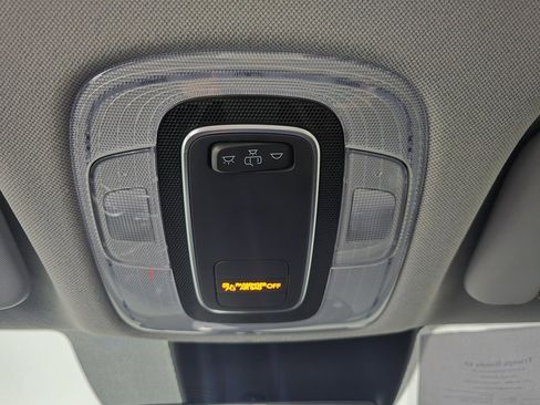 Used 2023 Hyundai Elantra SE image 27