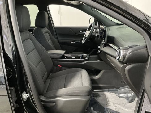 Used 2025 Chevrolet Equinox LT image 32