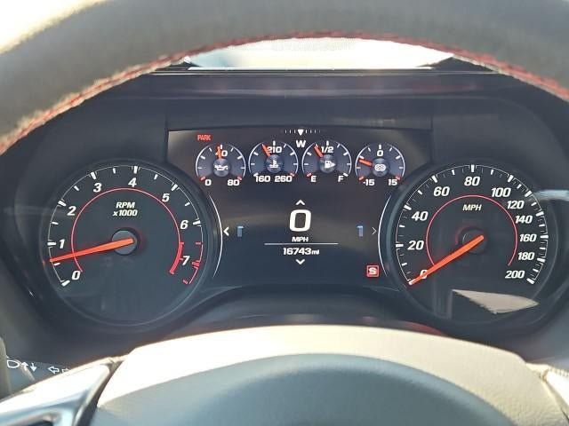 Used 2022 Chevrolet Camaro ZL1 RWD image 12