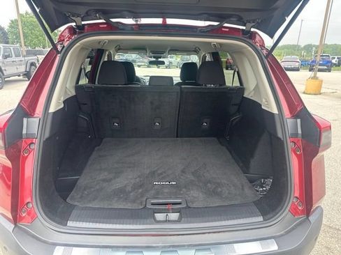 Used 2023 Nissan Rogue SV AWD/4WD image 11