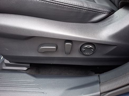 Certified 2023 Subaru Outback Touring AWD/4WD image 16