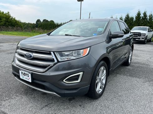 Used 2017 Ford Edge Titanium w/ Equipment Group 301A AWD/4WD image 7