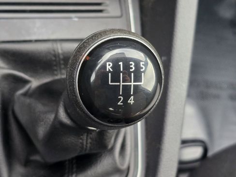 Used 2017 Volkswagen Jetta S w/ Jetta S Cold Weather Package image 11