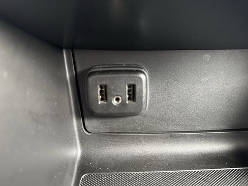 Used 2019 GMC Canyon SLE w/ Driver Alert Package image 31