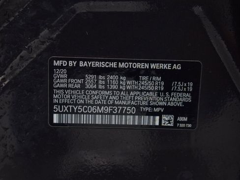 Used 2021 BMW X3 xDrive30i w/ Premium Package image 11