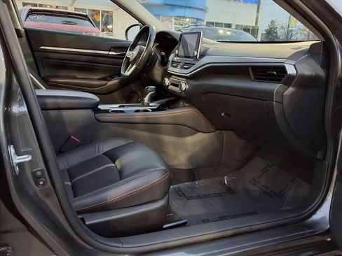 Used 2023 Nissan Altima 2.5 SR FWD image 21