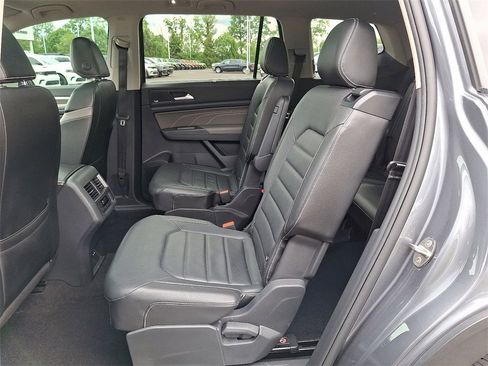 Used 2021 Volkswagen Atlas SEL Premium image 10