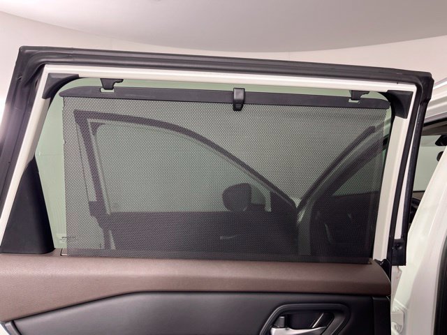 Used 2023 Nissan Rogue SV w/ SV Premium B Package FWD image 43