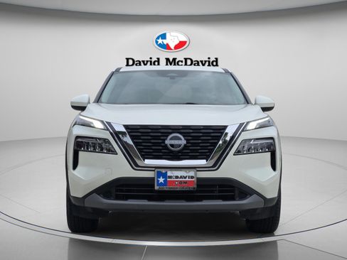 Used 2023 Nissan Rogue SV image 8