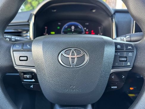 Certified 2025 Toyota Camry LE FWD image 21