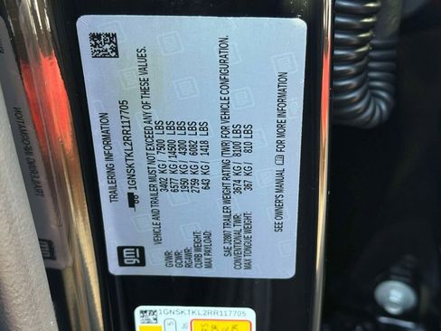 Used 2024 Chevrolet Tahoe High Country w/ Advanced Technology Package image 33