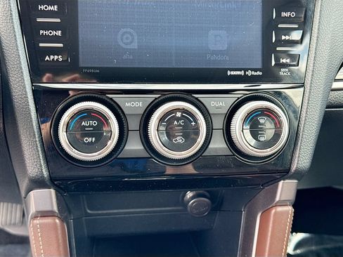 Used 2017 Subaru Forester 2.5i Touring w/ Popular Package #2 AWD/4WD image 14