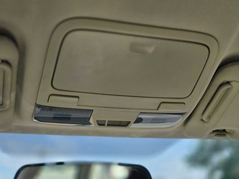 Used 2006 Subaru Outback 2.5i image 20