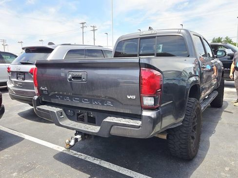 Used 2021 Toyota Tacoma SR AWD/4WD image 2