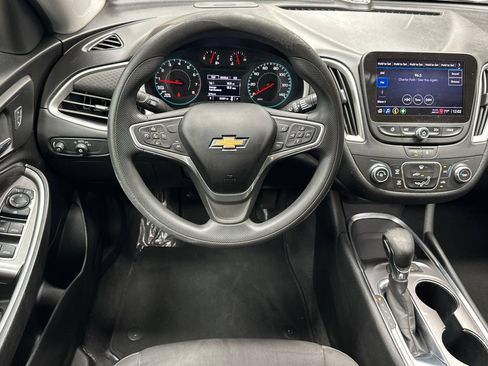 Used 2022 Chevrolet Malibu LS w/ Driver Confidence Package II FWD image 18