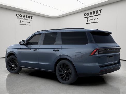 New 2026 Lincoln Navigator Reserve AWD/4WD image 4