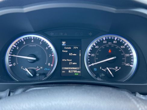Certified 2019 Toyota Highlander XLE AWD/4WD image 24