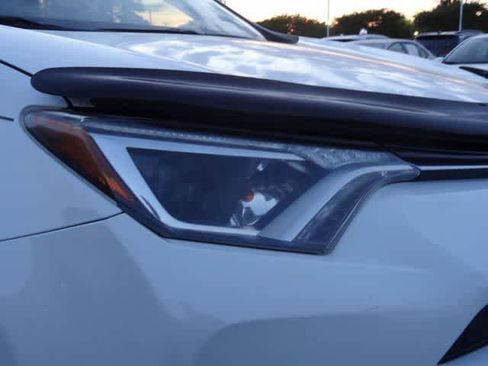 Used 2017 Toyota RAV4 LE FWD image 19