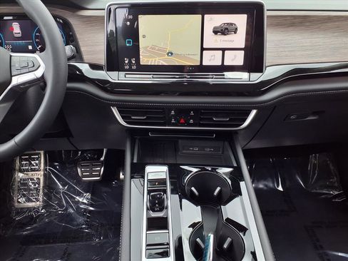 New 2026 Volkswagen Atlas SEL Premium R-Line AWD/4WD image 9