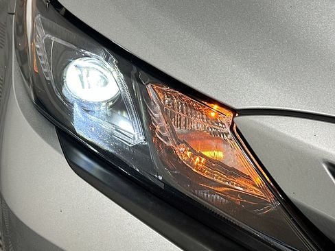 Used 2023 Toyota Camry SE w/ Convenience Package image 9