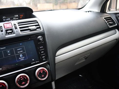 Used 2018 Subaru Forester 2.5i Premium image 23