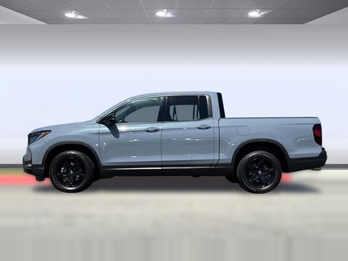 Used 2023 Honda Ridgeline Black Edition image 2