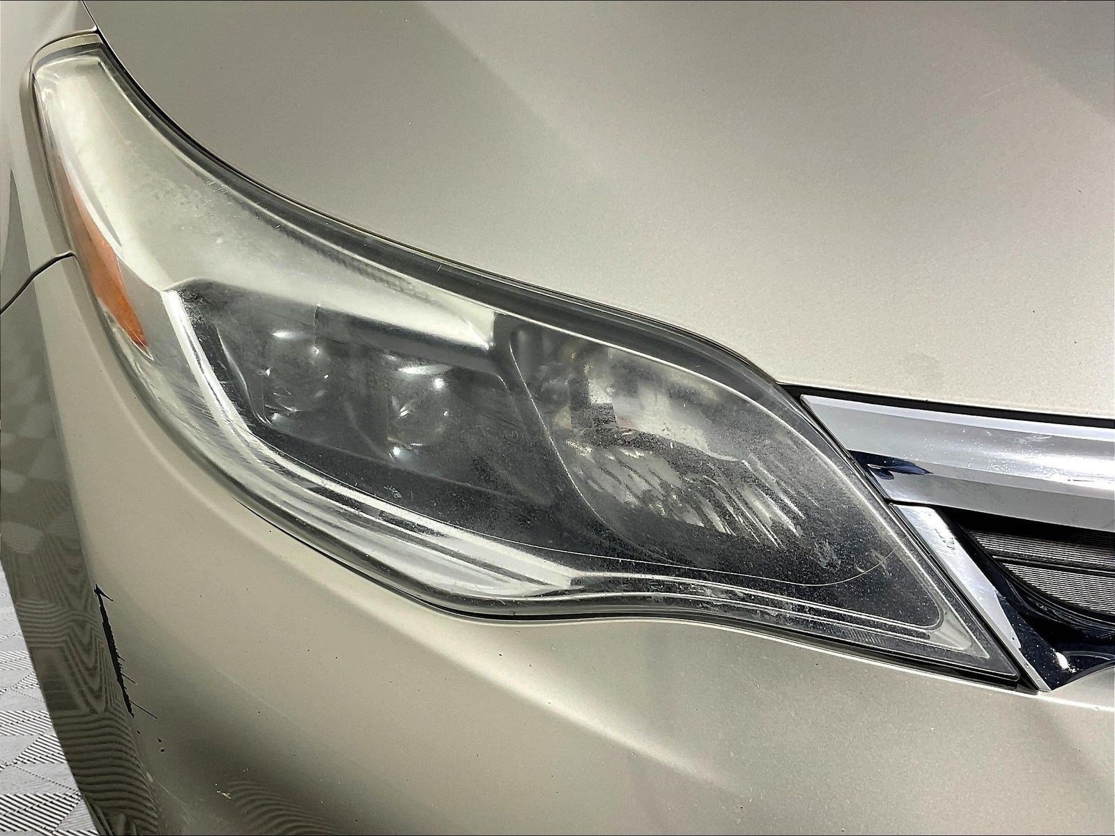 Used 2015 Toyota Avalon XLE FWD image 31