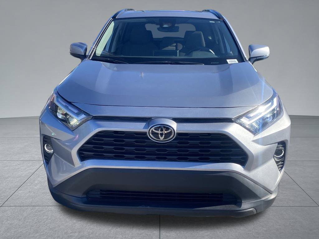 Used 2025 Toyota RAV4 XLE w/ Convenience Package FWD image 18