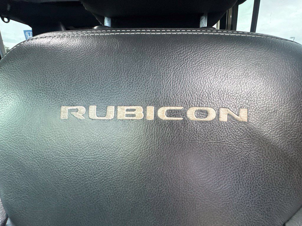 Used 2016 Jeep Wrangler Unlimited Rubicon w/ Connectivity Group AWD/4WD image 23