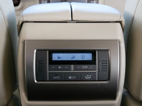 Used 2012 Lexus GX 460 image 30