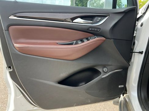 Used 2018 Buick Enclave Avenir w/ Trailering Package AWD/4WD image 12