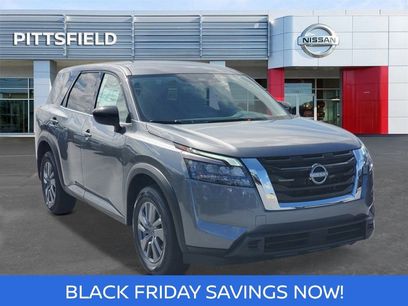 New 2025 Nissan Pathfinder S