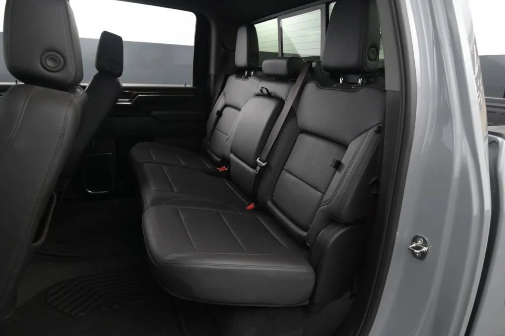 Used 2024 Chevrolet Silverado 2500 LT AWD/4WD image 51