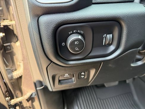 Used 2022 RAM 1500 Big Horn AWD/4WD image 19