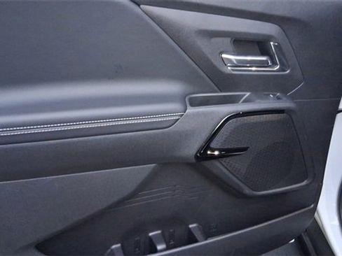 Used 2025 Chevrolet Silverado EV LT image 24