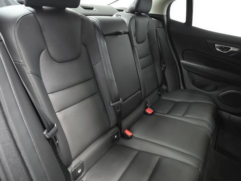 Used 2025 Volvo S60 B5 Plus AWD/4WD image 17