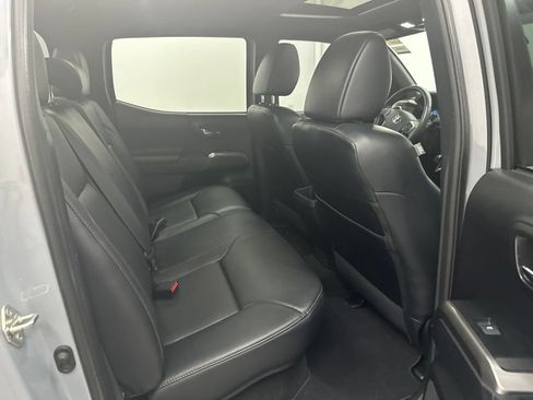 Used 2019 Toyota Tacoma Limited RWD image 29