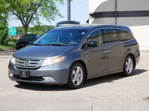 Used 2012 Honda Odyssey Touring image 2