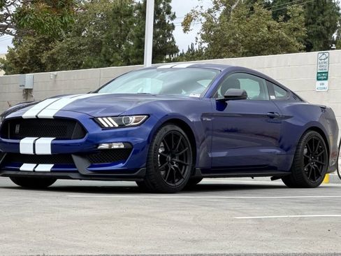 Used 2016 Ford Mustang Shelby GT350 w/ Technology Package RWD image 10