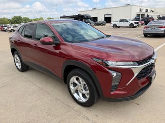 Used 2024 Chevrolet Trax LS w/ LS Convenience Package FWD video 2