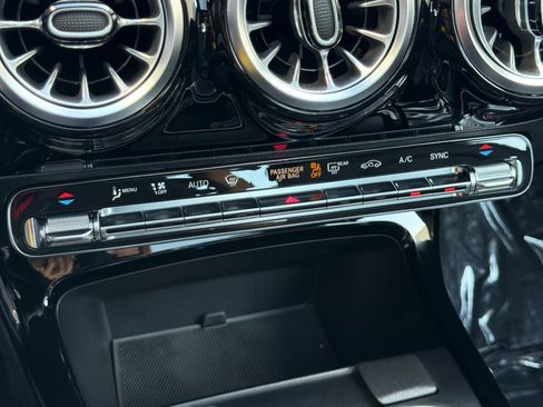 Used 2023 Mercedes-Benz CLA 250 image 18