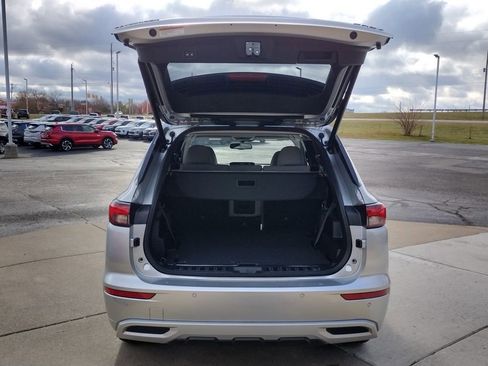New 2025 Mitsubishi Outlander SEL image 16