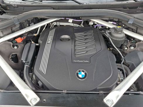 Used 2022 BMW X7 xDrive40i w/ Premium Package image 31