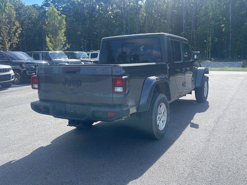 Used 2022 Jeep Gladiator Sport AWD/4WD image 7
